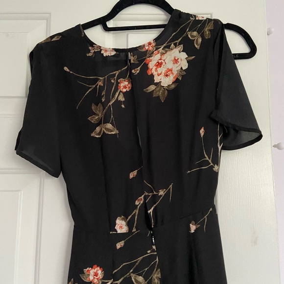 XS Dynamite Floral Maxi Dress (double leg slit) - Picture 2 of 5